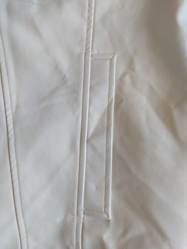 Ostale jakne, kaputi, prsluci: Guess bela univerzalna jakna sa vezenim aplikacijama na — 9