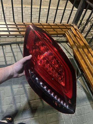 cruze led stop: Mercedes 
W205 arxa stop işiqlari
Orginal üstden çixma — 2