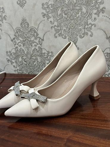 эссенс 153: Туфли-лодочки STYLE (Made in Italy) - Цвет: молочный/айвори - Носок — 2