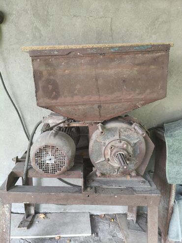 оборудование для сушки фруктов бишкек: Продам дробилку/измельчитель с бункером и электроприводом По всем