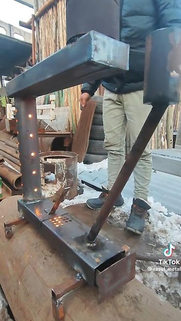 Другие отопительные приборы: Печь-обогреватель на отработанном масле (капельная подача) - — 12