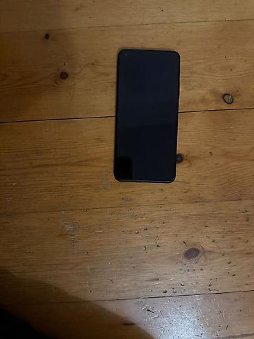 qara pp: Xiaomi 11 Lite, 256 GB, rəng - Qara, 
 Qırıq — 2