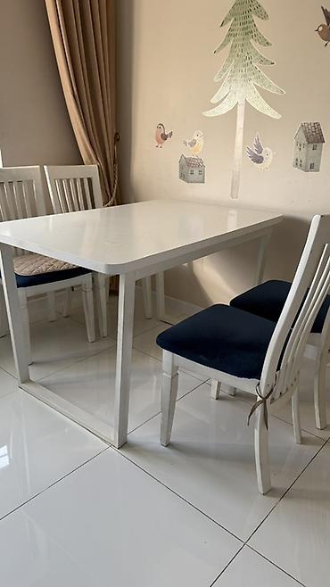 silver kitchen: Обеденная группа: прямоугольный стол + 4 стула - Цвет: белый стол и — 4