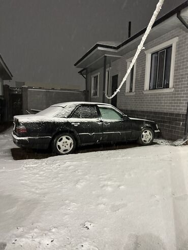 мерс 124 купе: Mercedes-Benz W124: 1993 г., 2.2 л, Автомат, Бензин, Седан