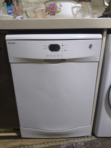 Qabyuyan maşınlar: Qabyuyan maşın Arcelik, Tam qabaritli (60 sm.), Quraşdırılan — 1