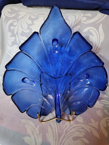 Činije: Cinija nova list,presovano staklo Poljska iz 80,90ih. Cinija na lalafo.rs — 6 Činije: Cinija nova list,presovano staklo Poljska iz 80,90ih. Cinija — 6