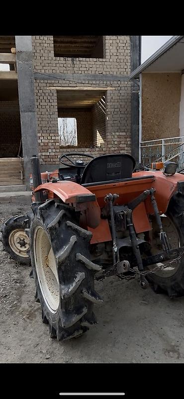 Мини-тракторы Hinomoto: Трактор Hinomoto E2304 - Компактный японский трактор на дизеле, 4x4 — 1