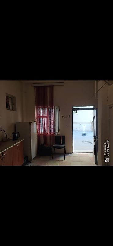 kridit evler: 3 otaqli ev kiraye verilir. İnşaatçilar mt düz çixişinda merkezi yerde — 2