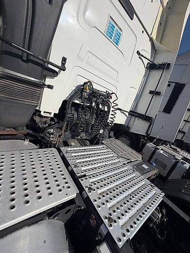 кабина для мтз: Тягач, Renault, Без прицепа — 4