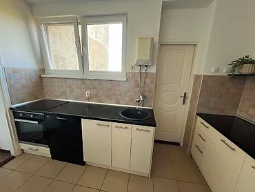 Prodaja stanova: NA PRODAJU – MODERNO OPREMLJEN STAN 73 m² + terasa, BAGLJAŠ – — 12