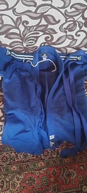 Digər idman və istirahət malları: Kimono judo 1.80 adidas