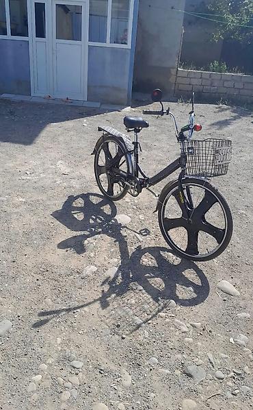 4 tekerli velosped: Şəhər gəzintisi üçün praktik velosiped - Rəng: qara - Geniş, rahat — 2
