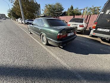 Унаа сатуу: BMW 5 series: 1993 г., 4 л, Кол менен иштөөчү, Бензин, Седан — 2