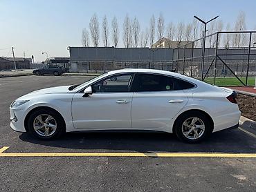 аренда автомобиля sonata: СДАЮ В АРЕНДУ Hyundai Sonata (седан, белый). АРЕНДА 2000 СОМ В СУТКИ 2 — 5