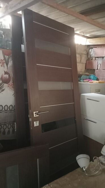 Фурнитура и комплектующие: Qapi 15eded
50azn biri
Bine qes 2030 leli
