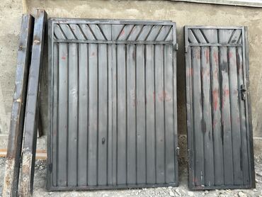 домик для кур: Продается ворота и калитка 
Размер ворот - 3,20 м
Калитка - 80 см