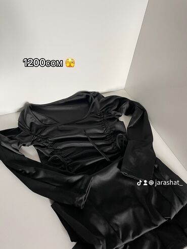 черный платья: Вечернее платье, Классическое, Длинная модель, С рукавами, Корсет, M (EU 38)