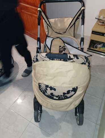 Autosedišta: Italijanska nosiljka/auto-sedište za bebe (0+). - Kombinovani model — 9