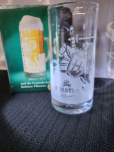 Čaše: Nova krigla,vintaz Holsten Pilsner. Krigla nova,sve na njoj odsjaj od na lalafo.rs — 3 Čaše: Nova krigla,vintaz Holsten Pilsner. Krigla nova,sve na njoj odsjaj od — 3