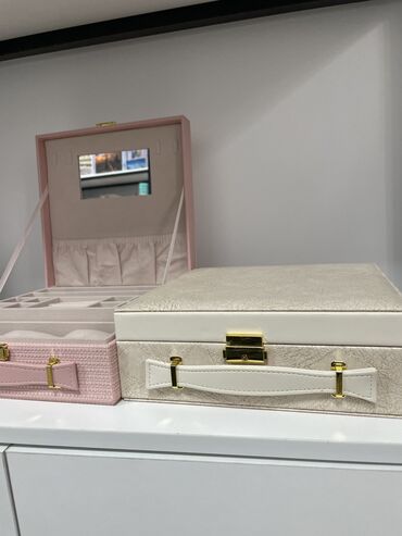 Дом и сад: Шкатулки в подарок 🥰

Очень вместительные,с шикарным качеством !