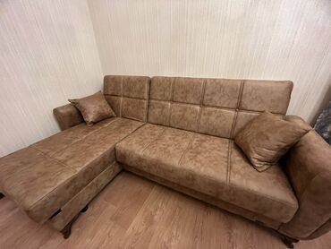 Uzunmüddətli kirayə mənzillər: Yasamal rayonu midada 12 mertebeli binanın 7-cİ mərtəbəsində yerləşən — 5