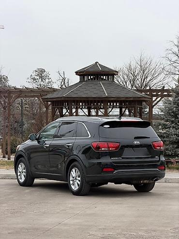 Kia Sorento: 2019 г., 2.4 л, Автомат, Бензин, Кроссовер at lalafo.kg — 4 Kia Sorento: 2019 г., 2.4 л, Автомат, Бензин, Кроссовер — 4