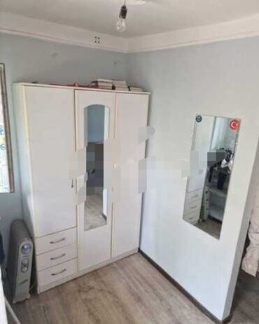xacmaz kiraye: Elimlerde zahid xelilov kucesinde 4/2 de 1 otaq 25 kv menzil kiray3