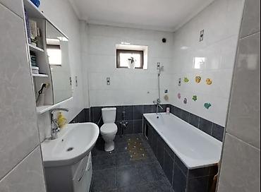 Продажа коттеджей и домов: Срочно! Срочно! Срочно!! • • • Продается благоустроенный двухэтажный — 2