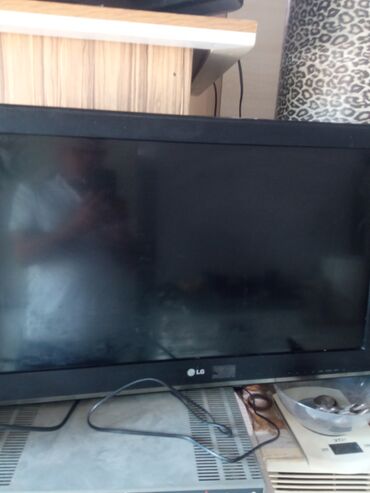 Televizor Sony 82"