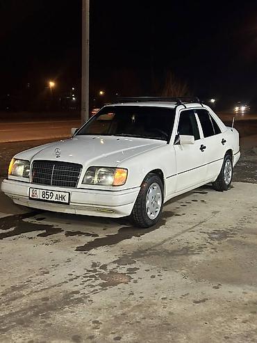 Mercedes-Benz: Mercedes-Benz W124: 1993 г., 2.2 л, Механика, Бензин, Седан — 2