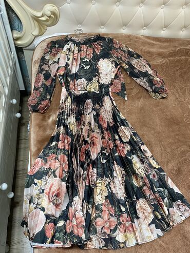 Ziyafət donları: Ziyafet geyimleri satilir munasib qiymete, yenidir,Marağlananlar — 4