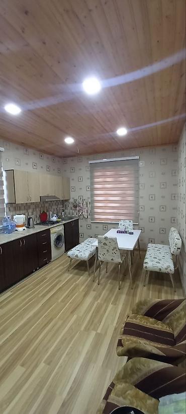 Mətbəx mebeli: Yemək masası dəsti: düzbucaqlı masa, 2 ədəd skamya və 2 ədəd stul — 1