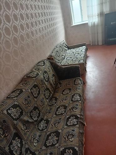 evler gence: 2 otaqlı mənzil hərbir əşyası var 280m kirayə ünvan Gəncə şəhəri Azəri — 2