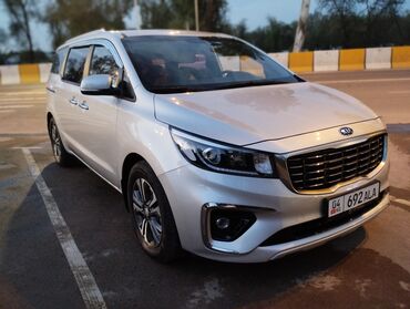 красная машина: Kia Carnival: 2020 г., 2.2 л, Типтроник, Дизель, Минивэн