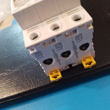 nol faza nedir: 3 faza, Elektrik avtomat