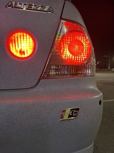 Toyota: Toyota Altezza: 2000 г., 2 л, Автомат, Бензин, Седан — 10