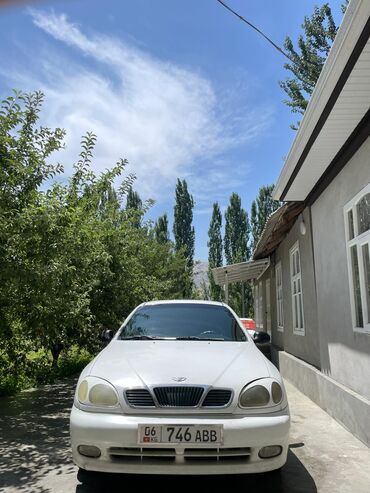 авто афтамат: Daewoo Lanos: 1996 г., 1.5 л, Механика, Бензин