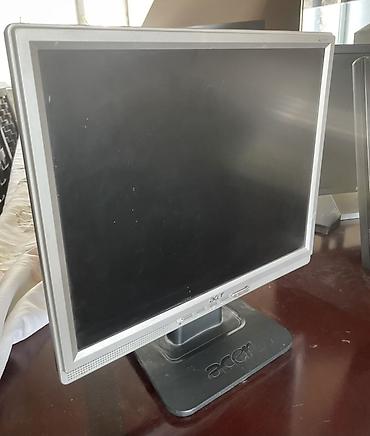 macbook pro 17: LCD kompüter monitorları toplusu. Brendlər: Acer, LG (Flatron L1734SE — 2