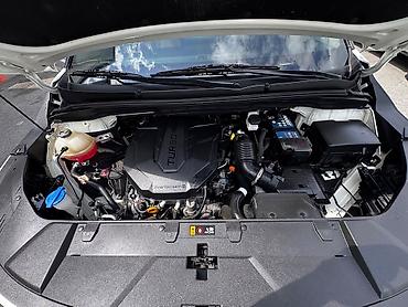 Kia: Kia Carnival: 2021 г., Минивэн — 18