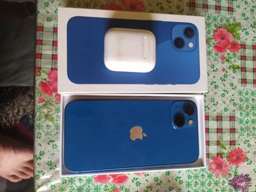Apple iPhone: IPhone 13, Б/у, 128 ГБ, Синий, Наушники, Зарядное устройство, Защитное стекло, 78 %