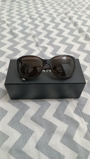 Naočare: Naočare za sunce, Chanel, bоја - Crna — 1