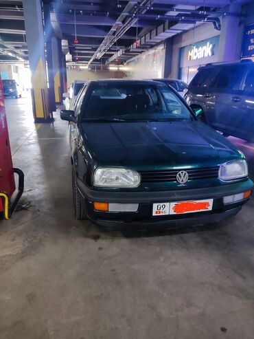 срочно продаю нужны деньги очень срочно: Volkswagen Golf: 1995 г., 1.8 л, Автомат, Бензин, Хетчбек