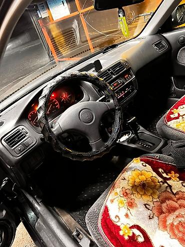 Honda: Honda Civic: 1998 г., Седан — 7