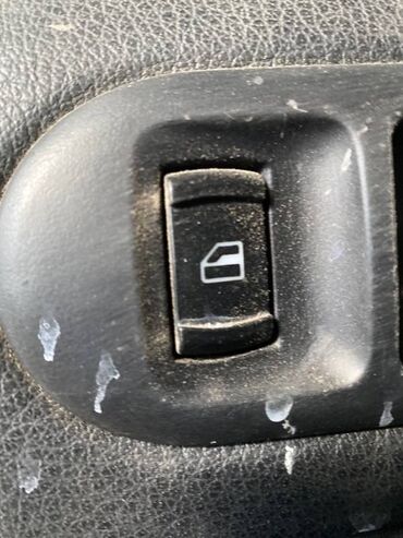кнопка стеклоподъемника: Кнопка стеклоподъемника Volkswagen Passat B5+ 1 2001 перед. прав