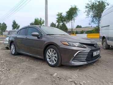 машина алам рассрочкага: Toyota Camry: 2021 г., 2.5 л, Автомат, Бензин, Седан