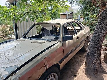 бак ауди 80: Audi 80 (B2) седан, ориентировочно начало/середина 1980‑х, бежевый — 8