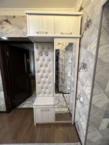 Dolablar: Yeni, Açılan, Düz dolab, Dəhliz dolabı — 7