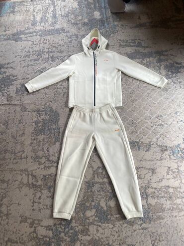 одежда лининг: Спортивный костюм XL (EU 42), цвет - Белый
