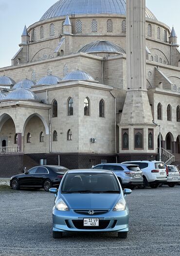 Honda: Honda Fit: 2007 г., 1.3 л, Автомат, Бензин, Хэтчбэк