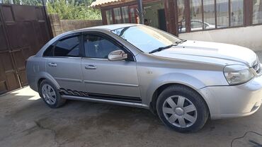 продаю в токмаке: Chevrolet Lacetti: 2007 г., 1.6 л, Механика, Бензин, Седан